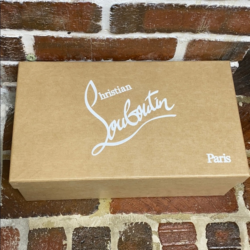 ⭐️Authentic Christian Louboutin Flats⭐️